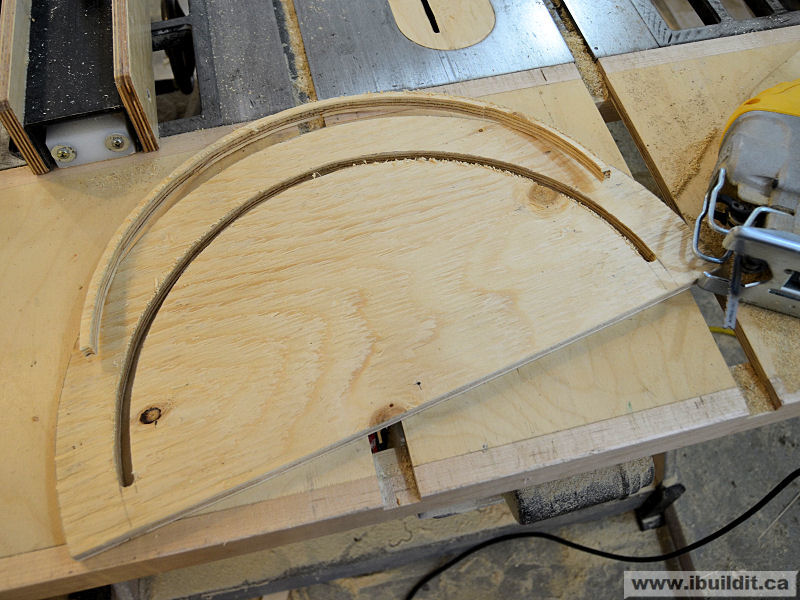 Easy To Make Cutting Guide IBUILDIT.CA